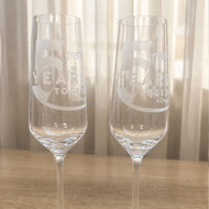 Deux flûtes Harmony 20 gravées pour les cinq ans d'une entreprise